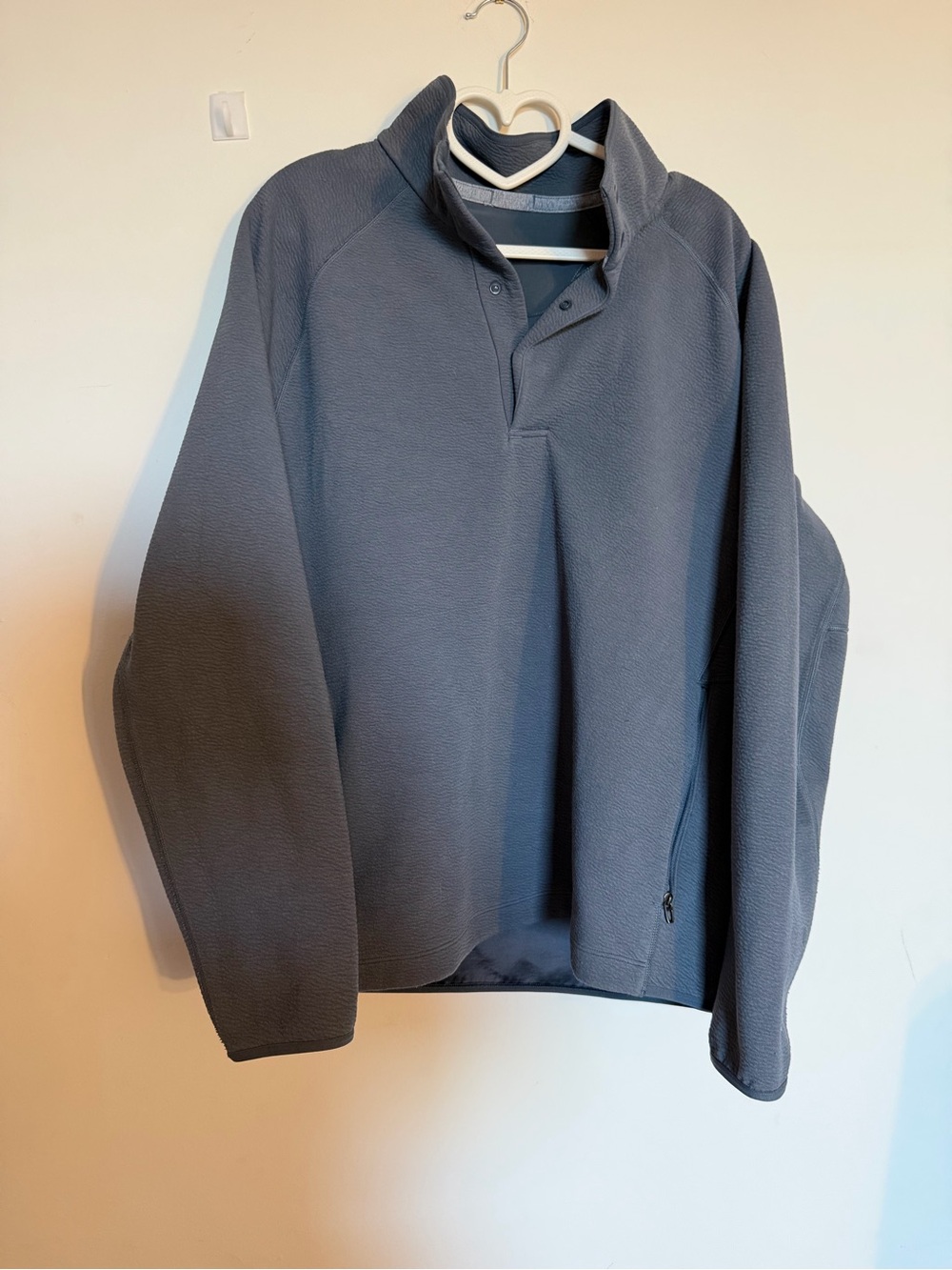 lululemon athletica Men's Gray Quarter-Snap Fleece Pullover